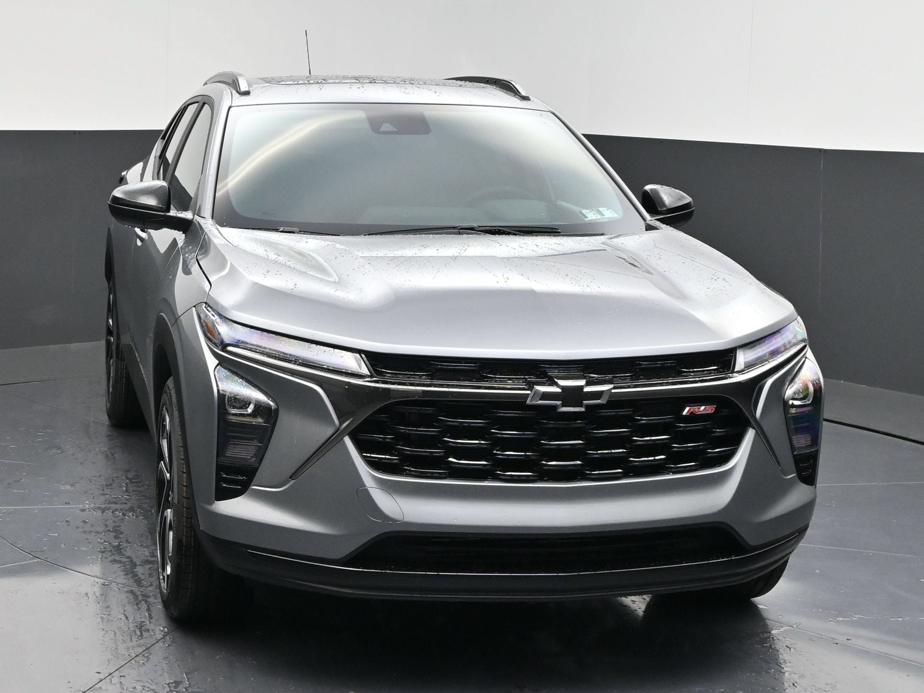 New 2026 Chevrolet Trax RS w/ Sunroof Package FWD image 3