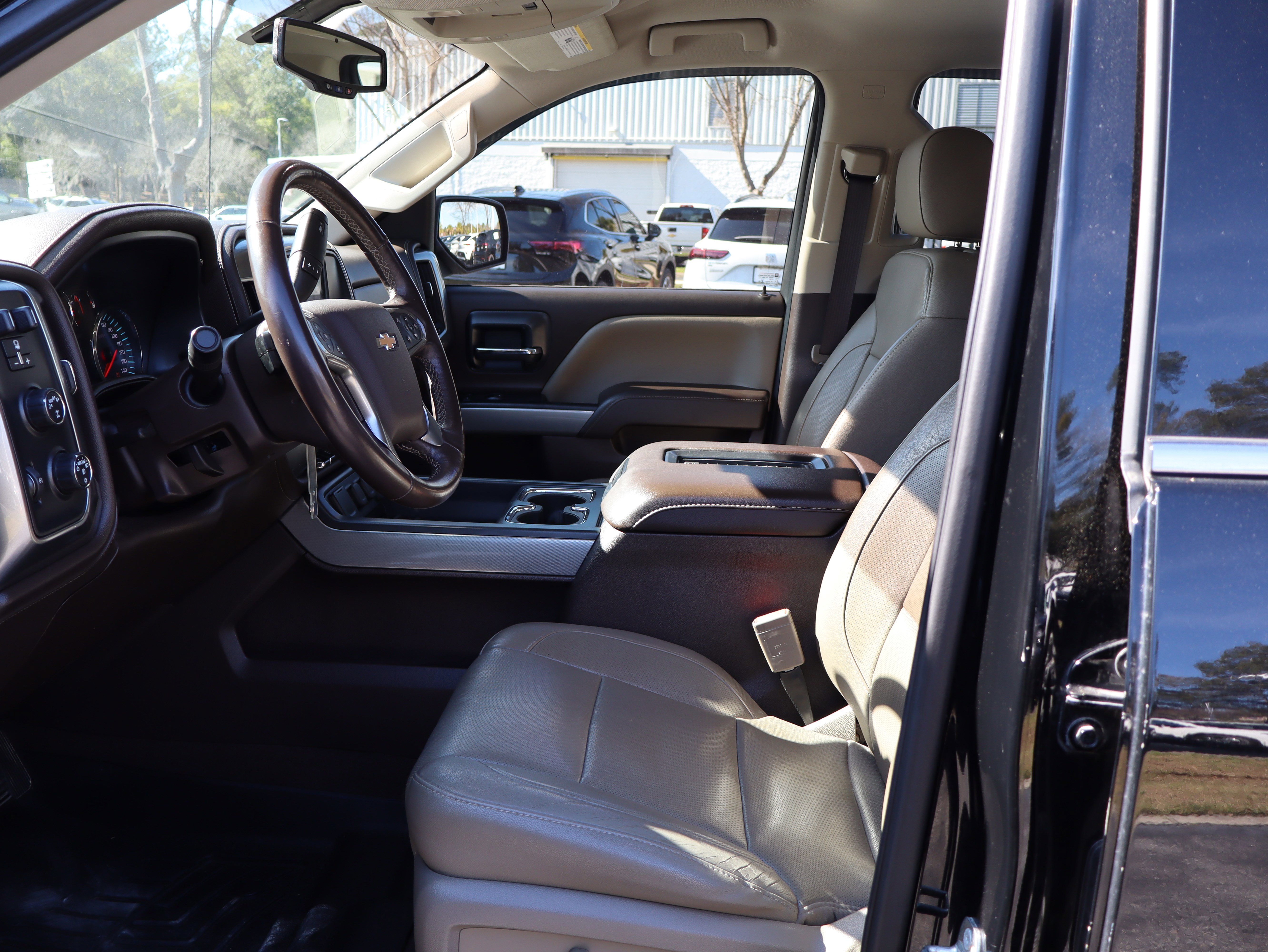 Used 2018 Chevrolet Silverado 1500 LTZ Z71 w/ LTZ Plus Package image 20