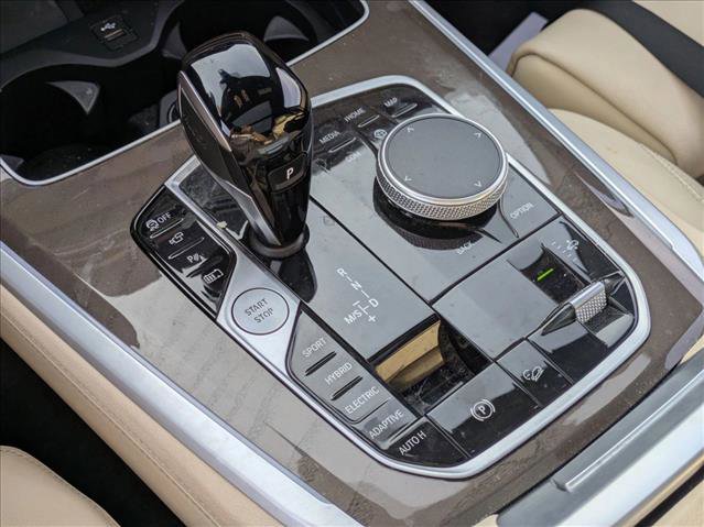 Used 2022 BMW X5 xDrive45e w/ Premium Package image 13