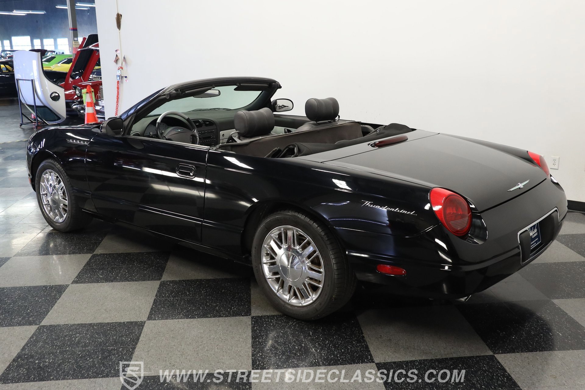 Used 2002 Ford Thunderbird Neiman Marcus RWD image 7