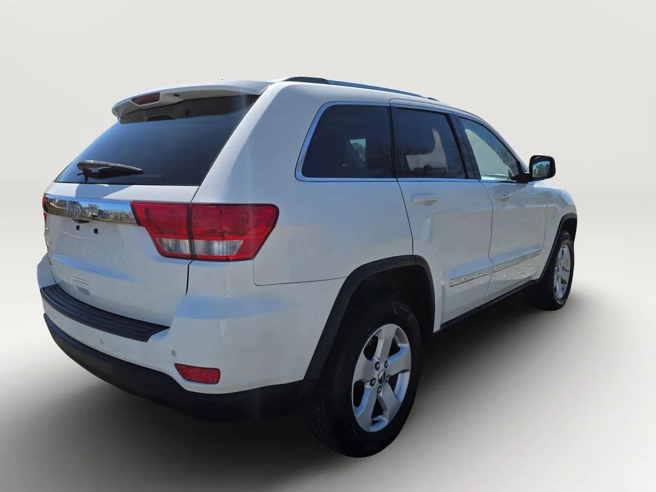 Used 2012 Jeep Grand Cherokee Laredo AWD/4WD image 5