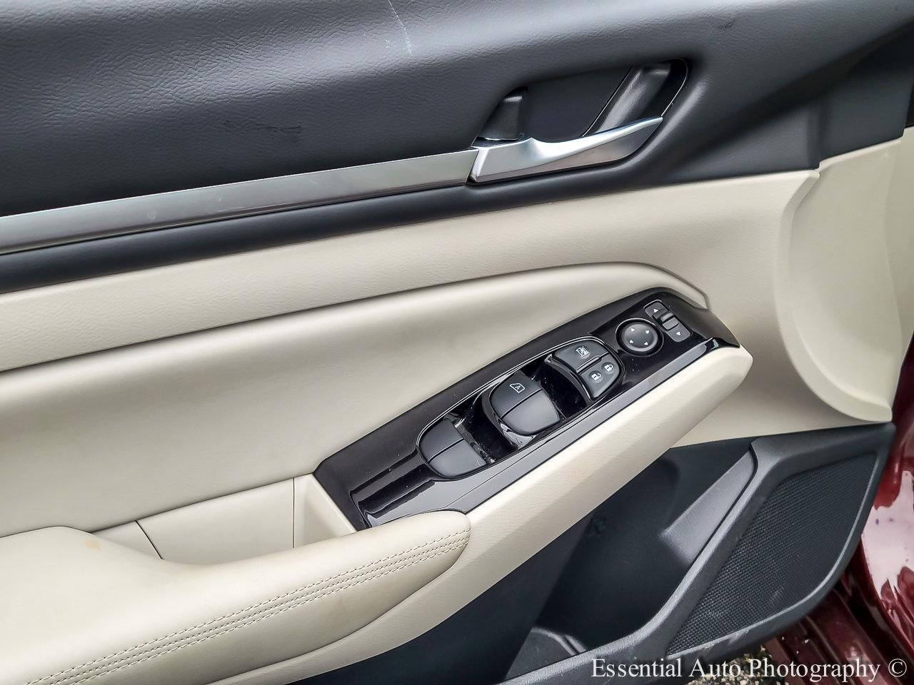 Used 2024 Nissan Altima 2.5 SL image 13