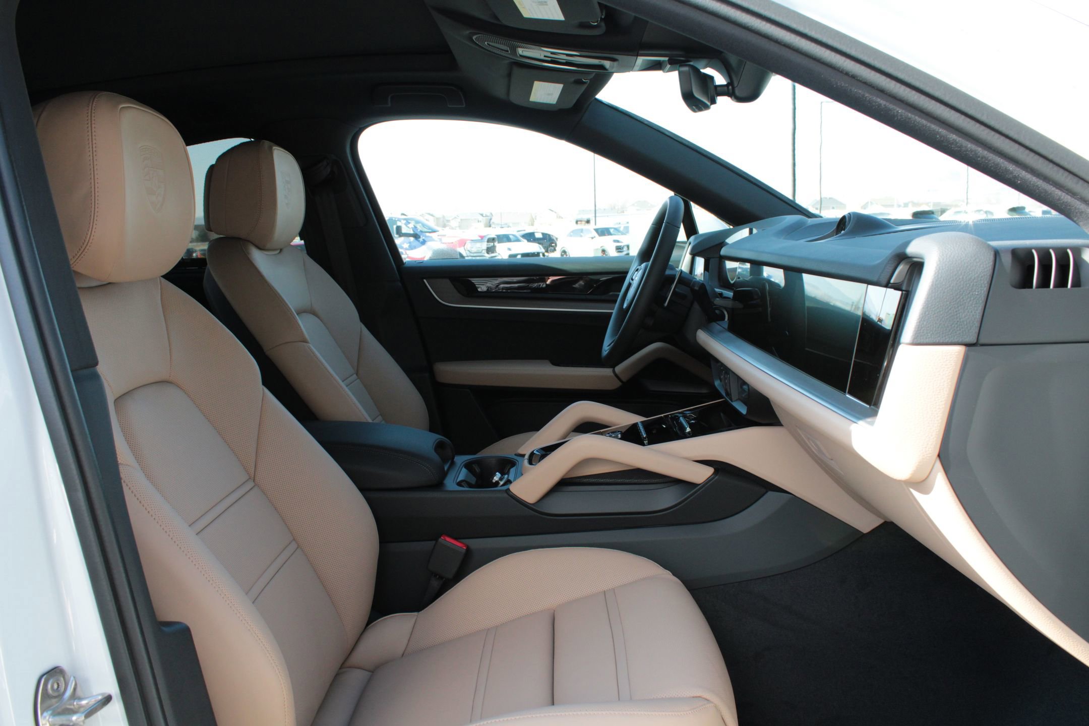 New 2026 Porsche Cayenne Coupe image 25