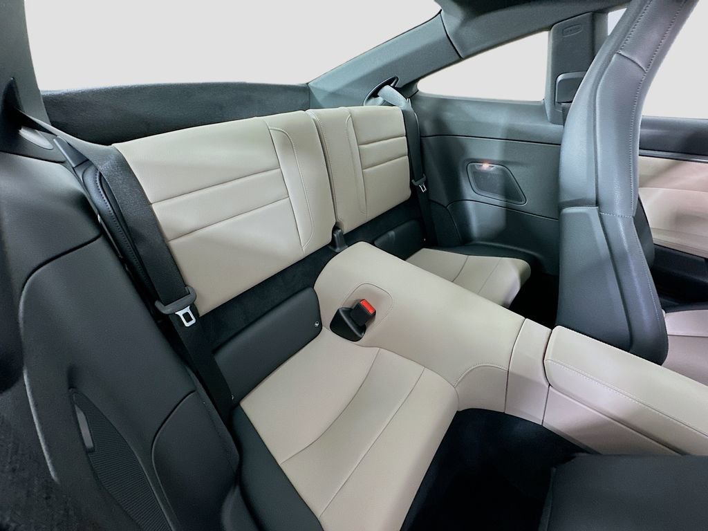 Used 2025 Porsche 911 Carrera image 27
