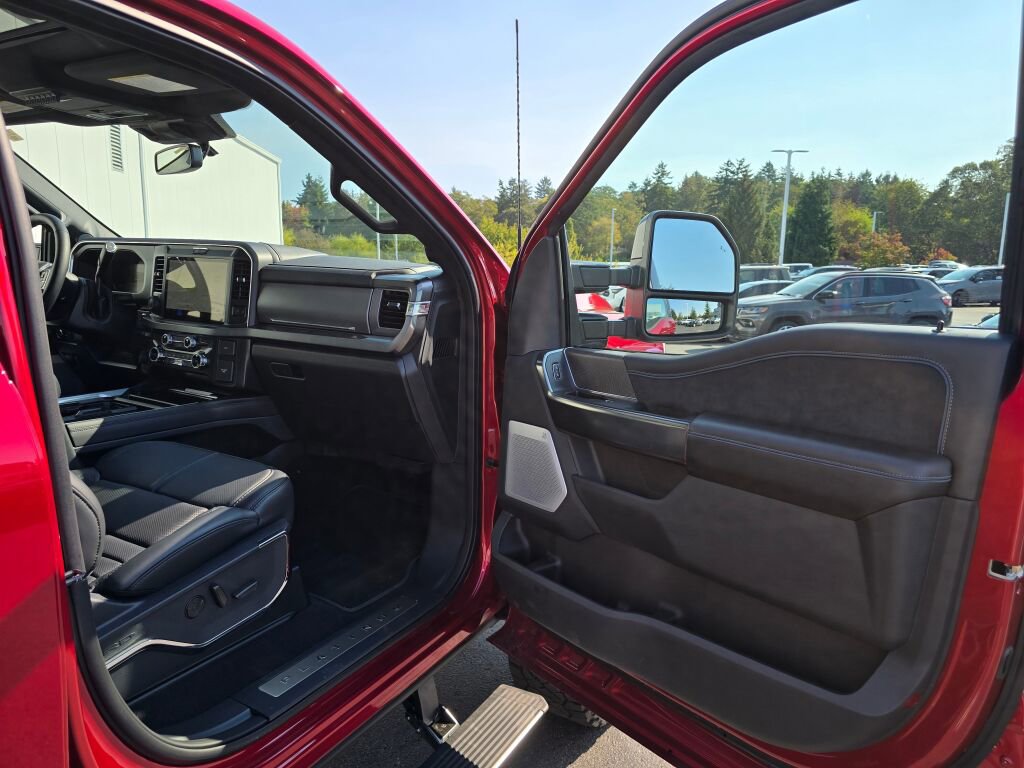 Used 2025 Ford F350 Platinum image 52
