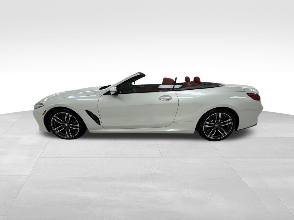 Used 2022 BMW M850i xDrive Convertible w/ Driving Assistance Package image 4