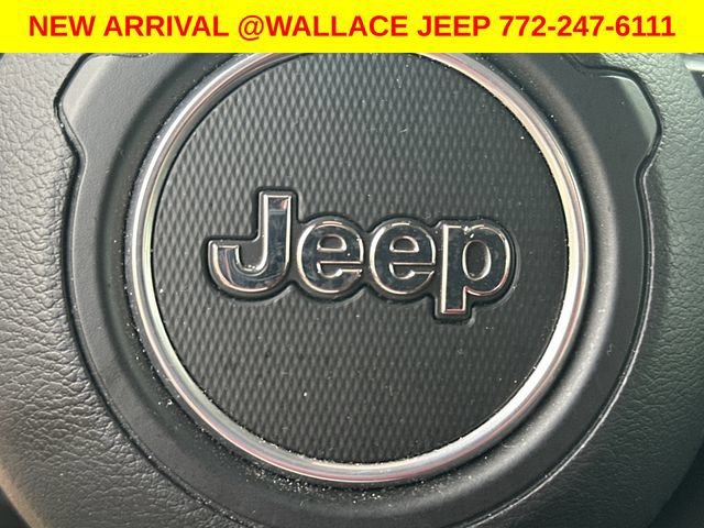 Used 2022 Jeep Wrangler Sport AWD/4WD image 13