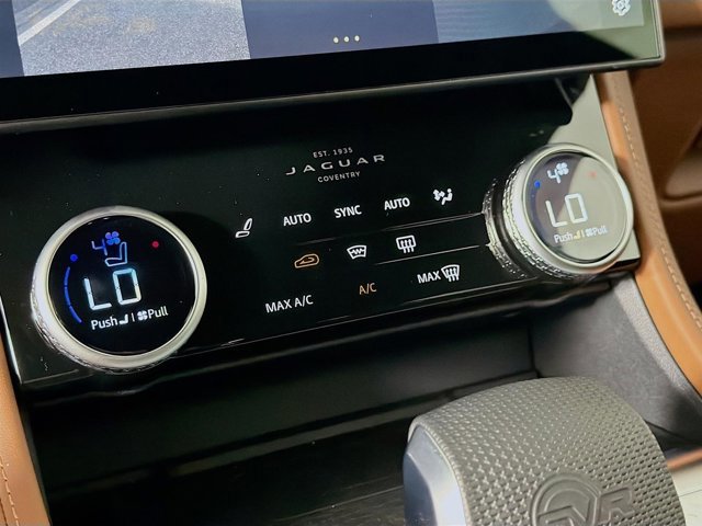 New 2026 Jaguar F-PACE SVR AWD/4WD image 18