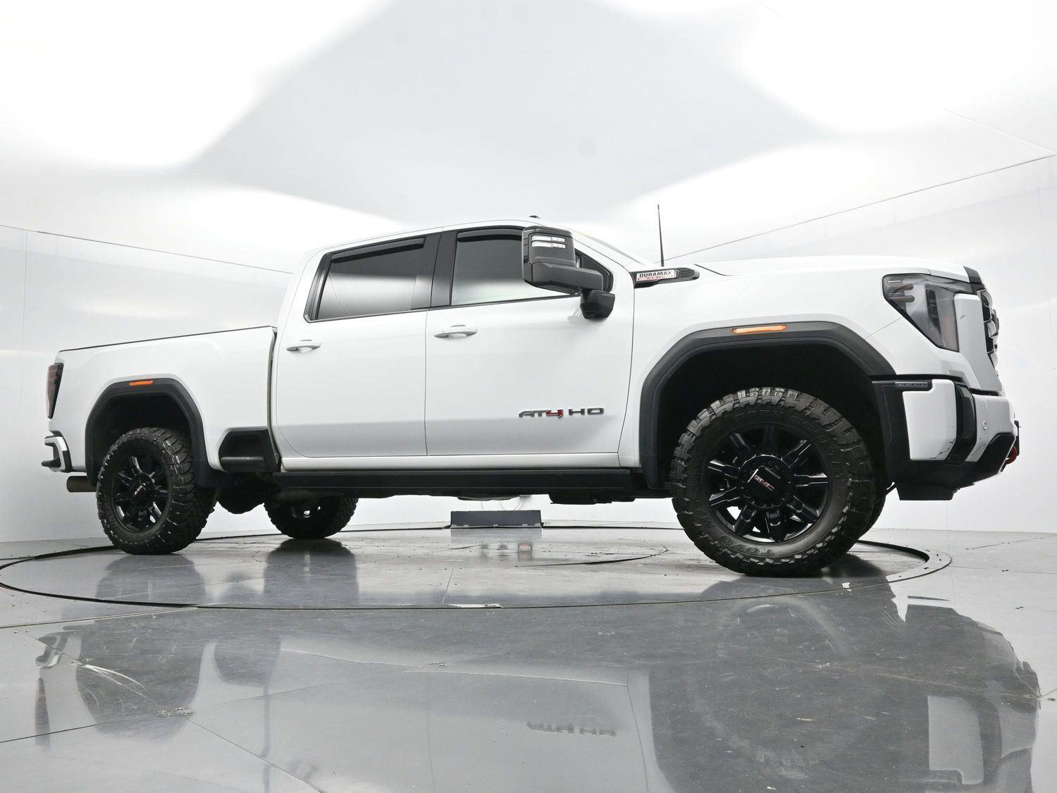 Used 2024 GMC Sierra 2500 AT4 w/ AT4 Premium Plus Package AWD/4WD image 47