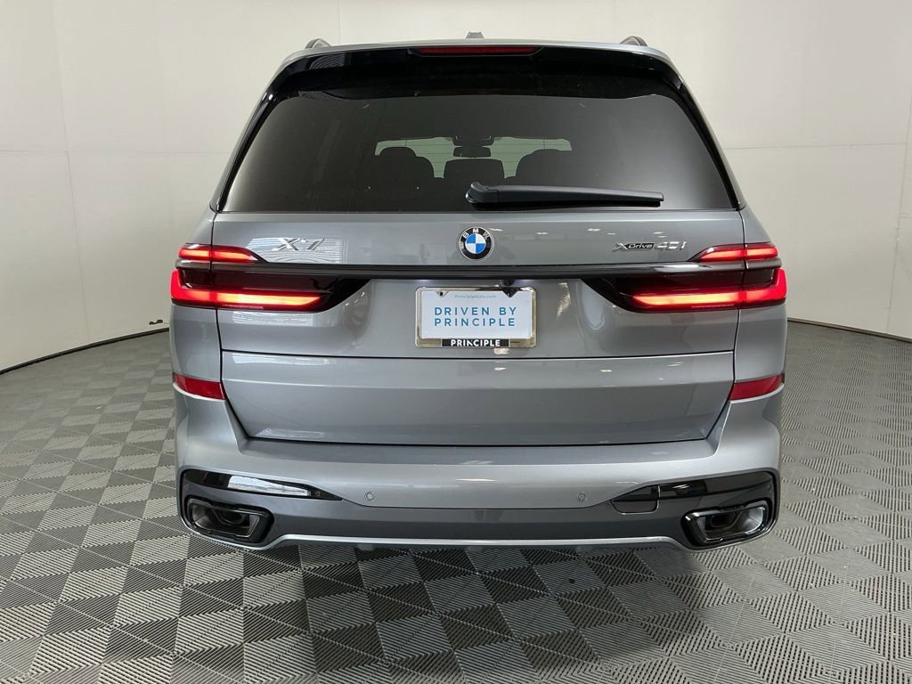 New 2026 BMW X7 xDrive40i w/ M Sport Package AWD/4WD image 6