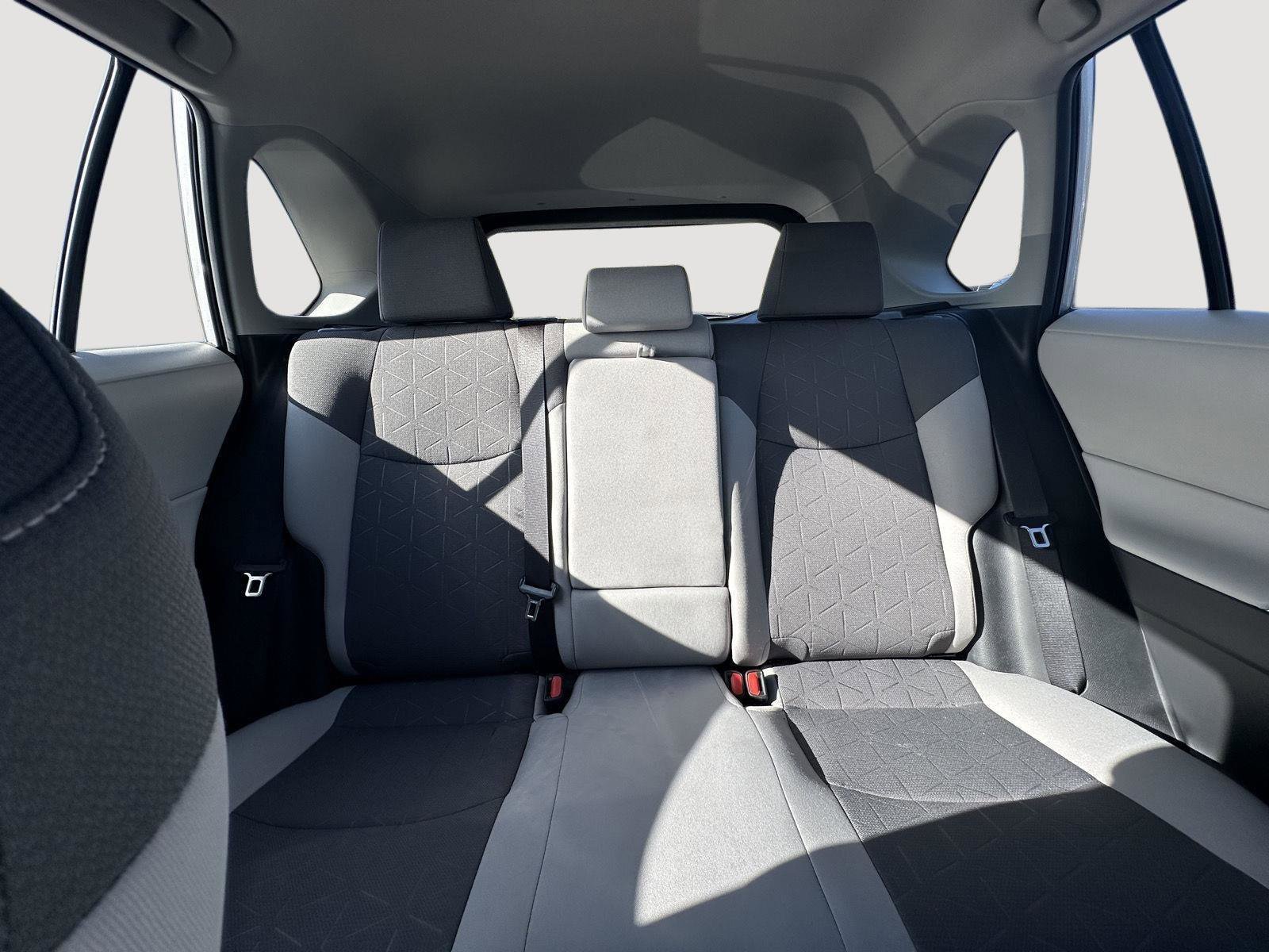 Certified 2022 Toyota RAV4 XLE image 13