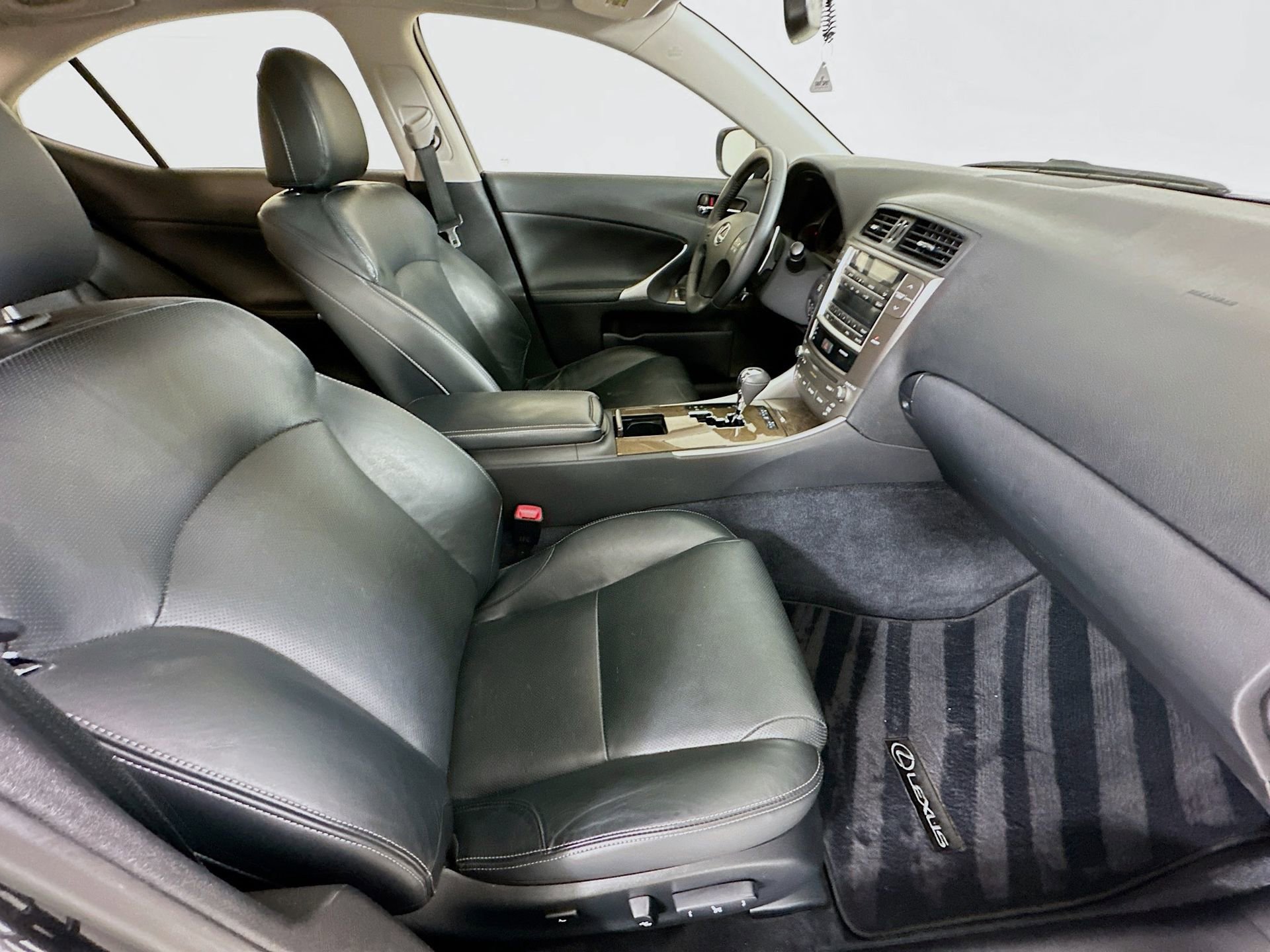 Used 2010 Lexus IS 250 image 28