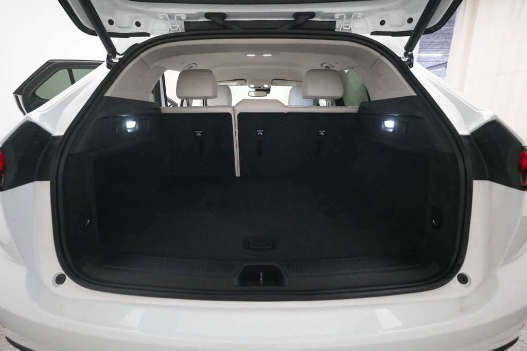 Used 2023 Buick Envision Preferred AWD/4WD image 10