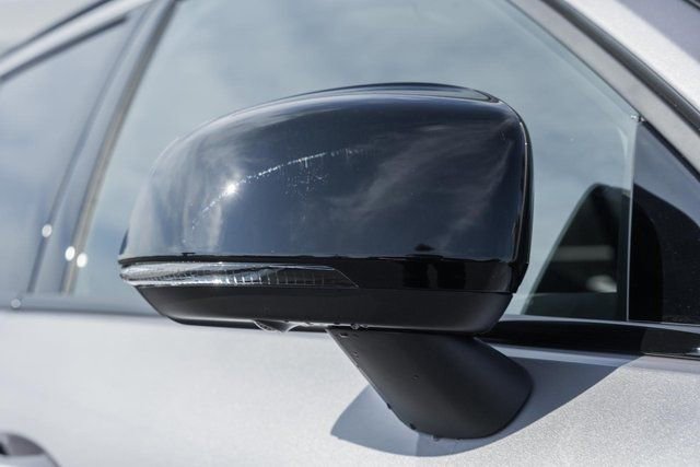 Used 2026 Volvo XC40 B5 Plus w/ Protection Package Premier image 15