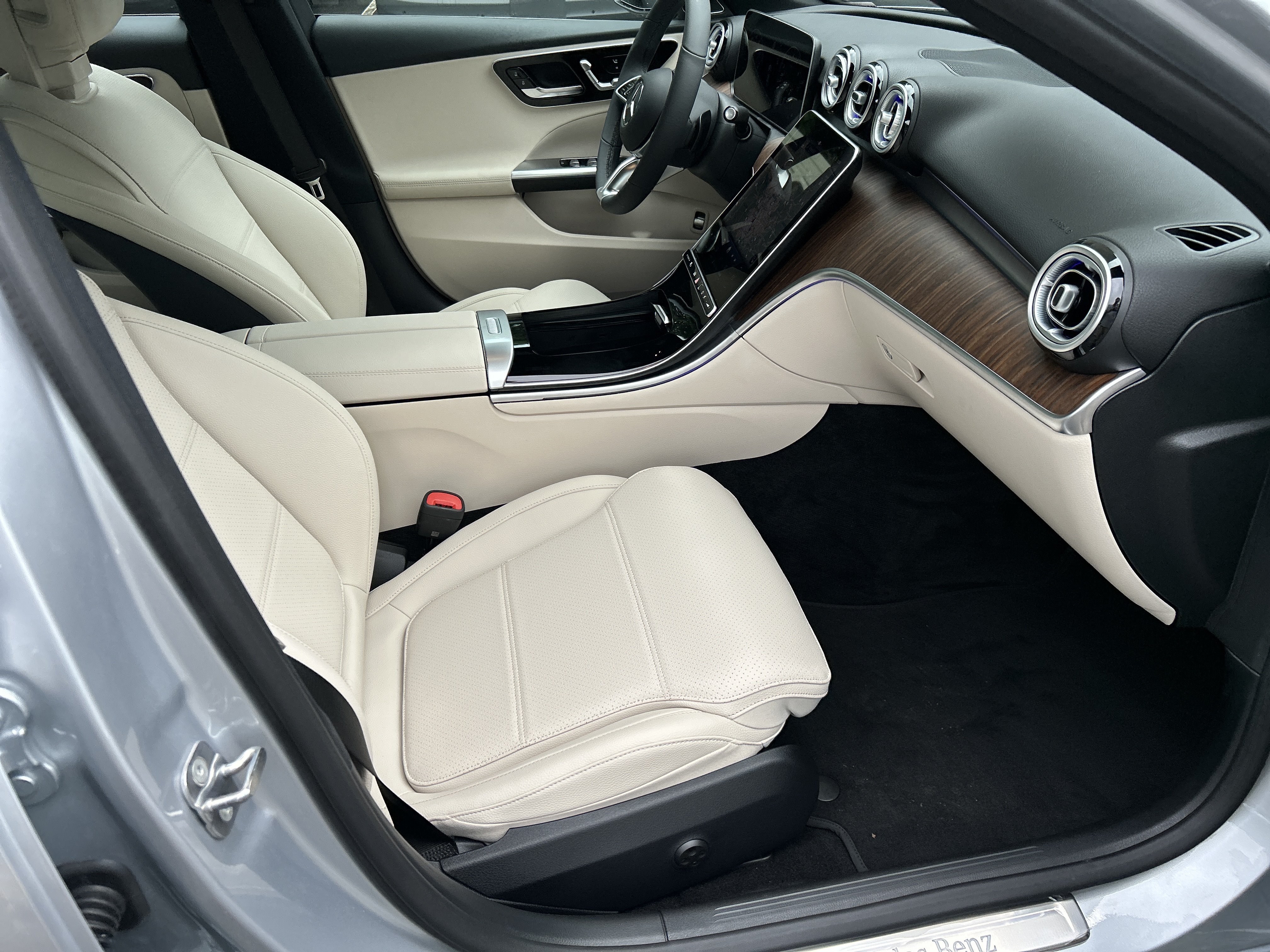 New 2026 Mercedes-Benz C 300 Sedan image 43