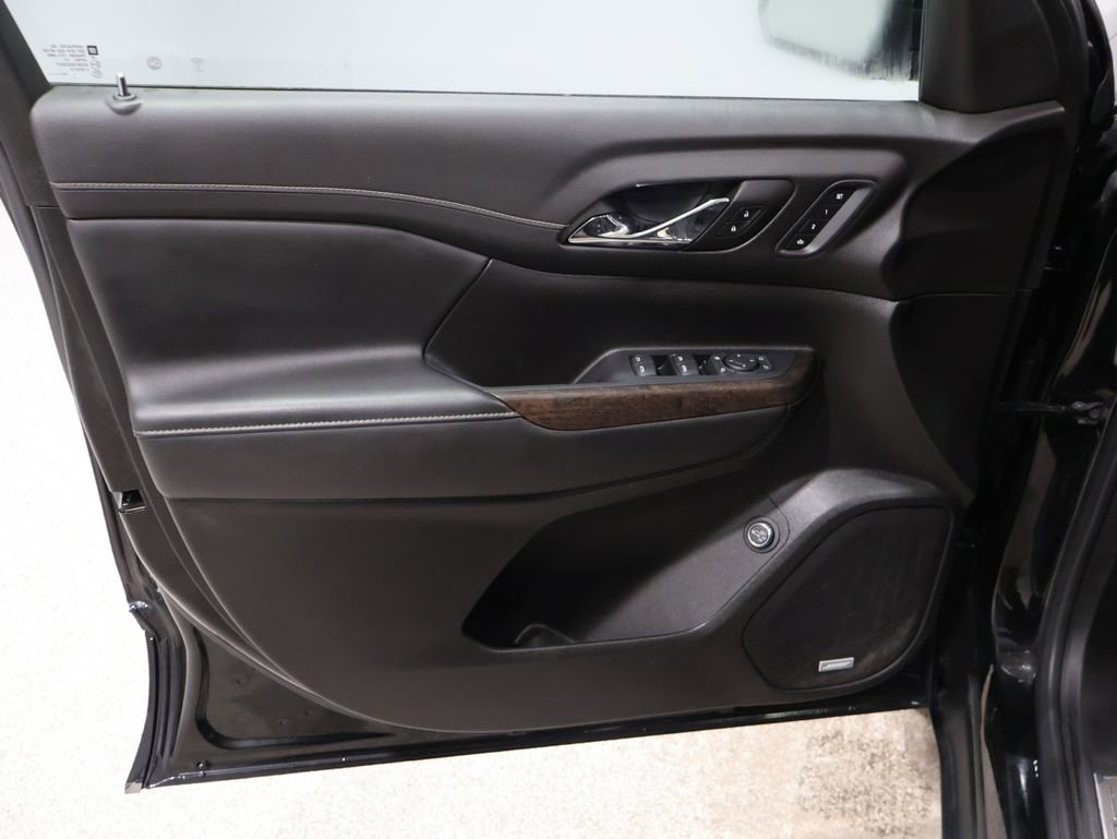 Used 2022 GMC Acadia Denali w/ GMC Pro Grade Package image 14