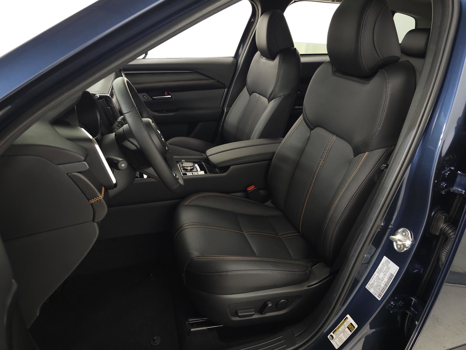 Used 2025 MAZDA CX-50 2.5 Hybrid w/ Premium Plus Pkg AWD/4WD image 16