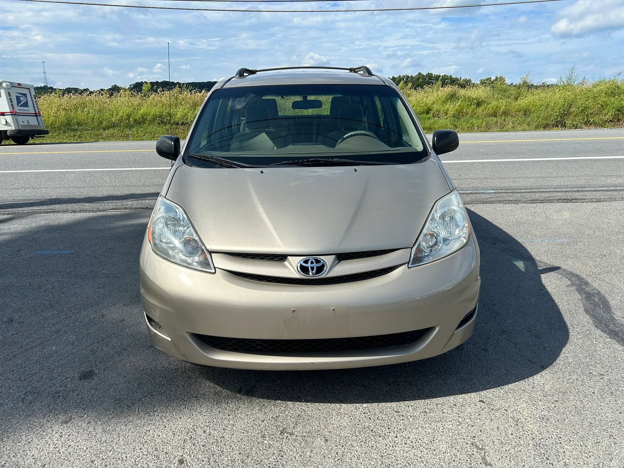 Used 2009 Toyota Sienna CE FWD image 4