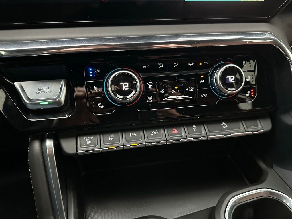 Used 2024 GMC Sierra 2500 Denali Ultimate image 25