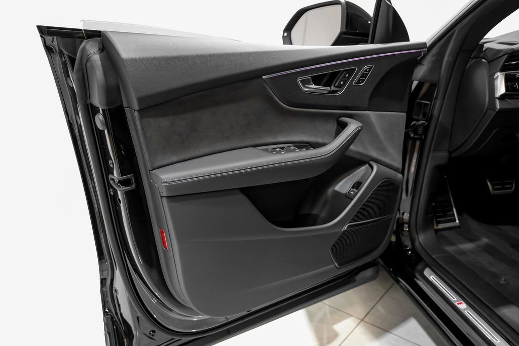 Used 2024 Audi SQ8 Premium Plus w/ Executive Package image 36