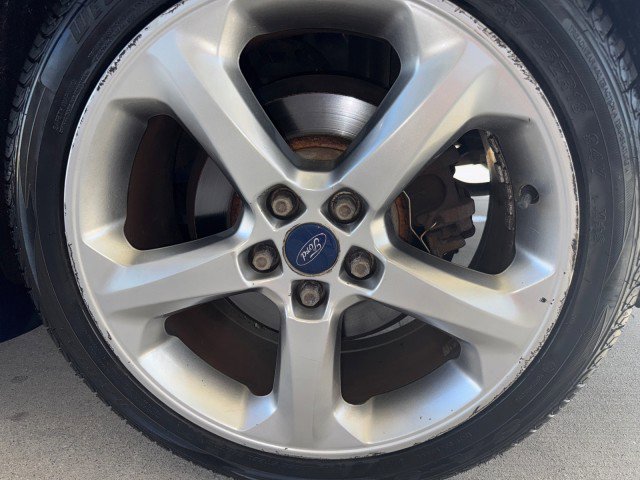 Used 2016 Ford Fusion SE FWD image 5