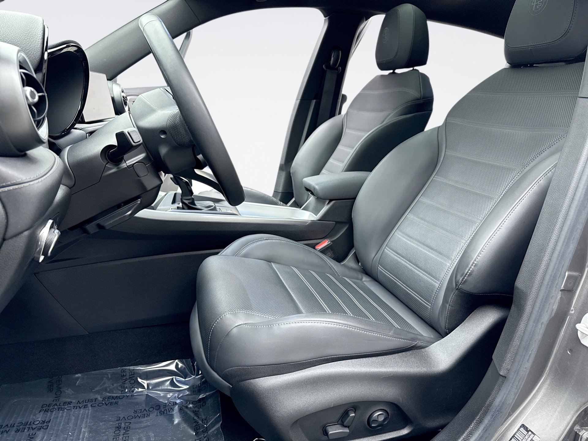 Used 2024 Alfa Romeo Tonale Ti image 11