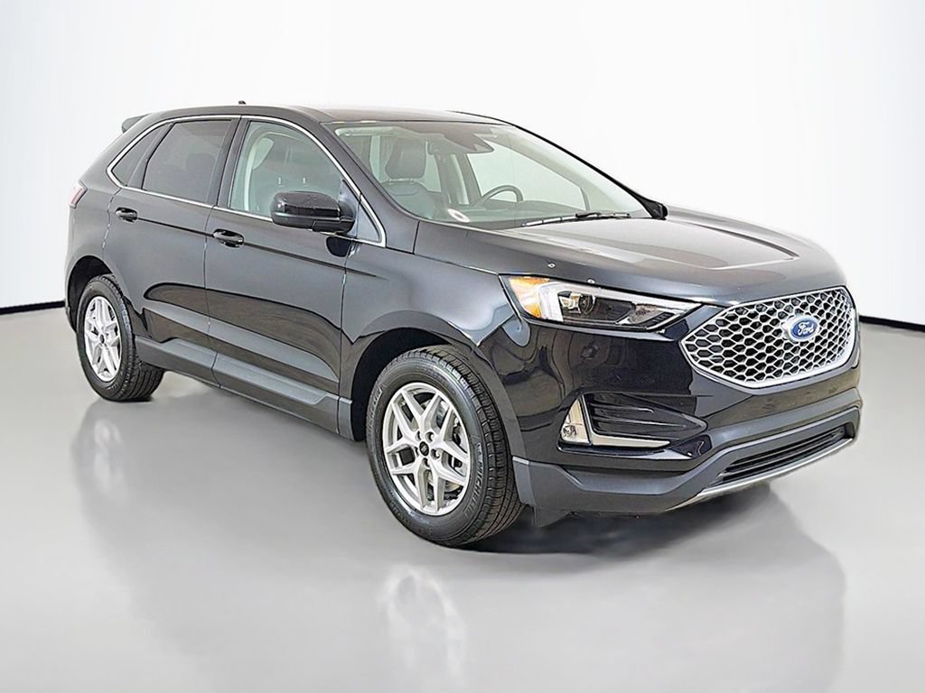 Used 2024 Ford Edge SEL w/ Convenience Package AWD/4WD image 2