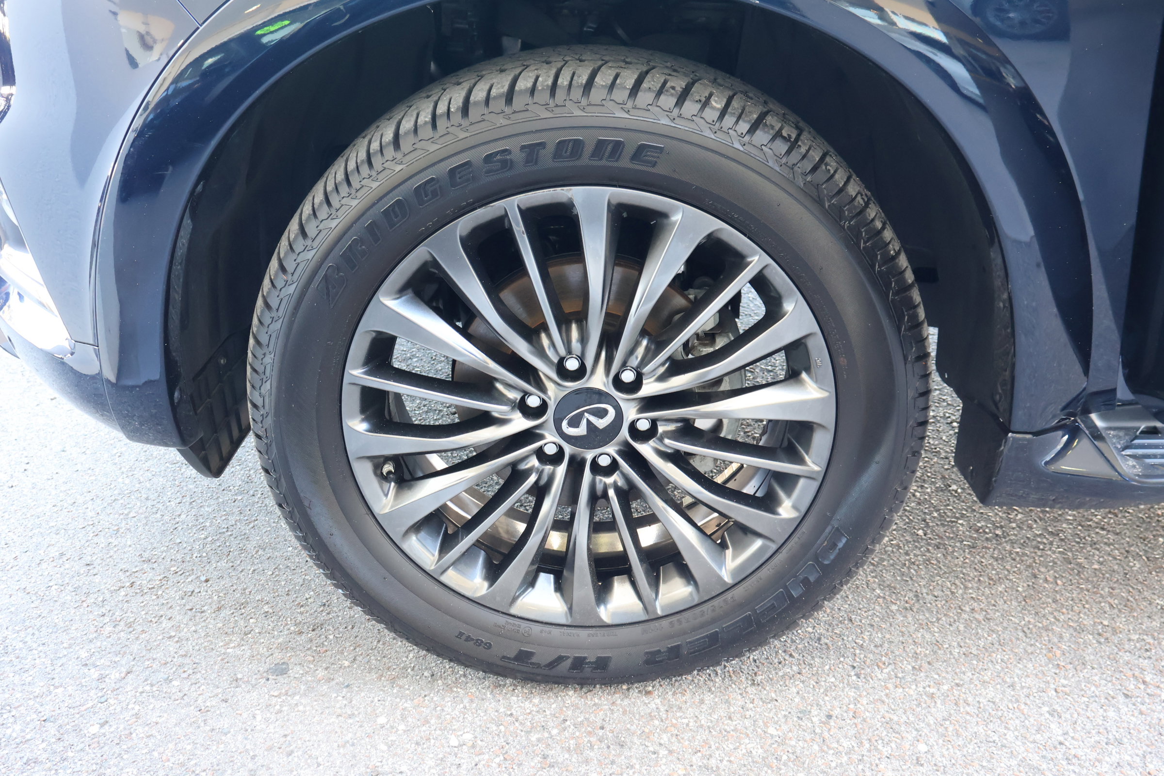 Certified 2024 INFINITI QX80 Premium Select w/ Cargo Package image 14