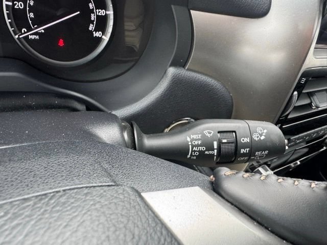 Used 2023 Lexus GX 460 Premium w/ Accessory Package AWD/4WD image 22