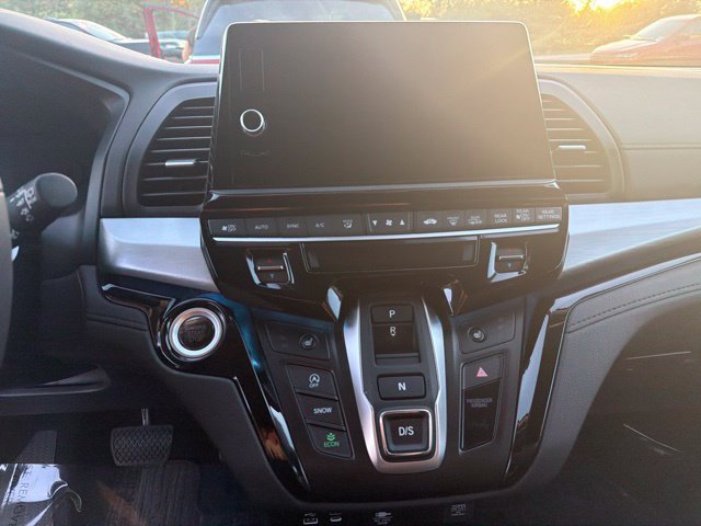 Certified 2026 Honda Odyssey Touring image 26