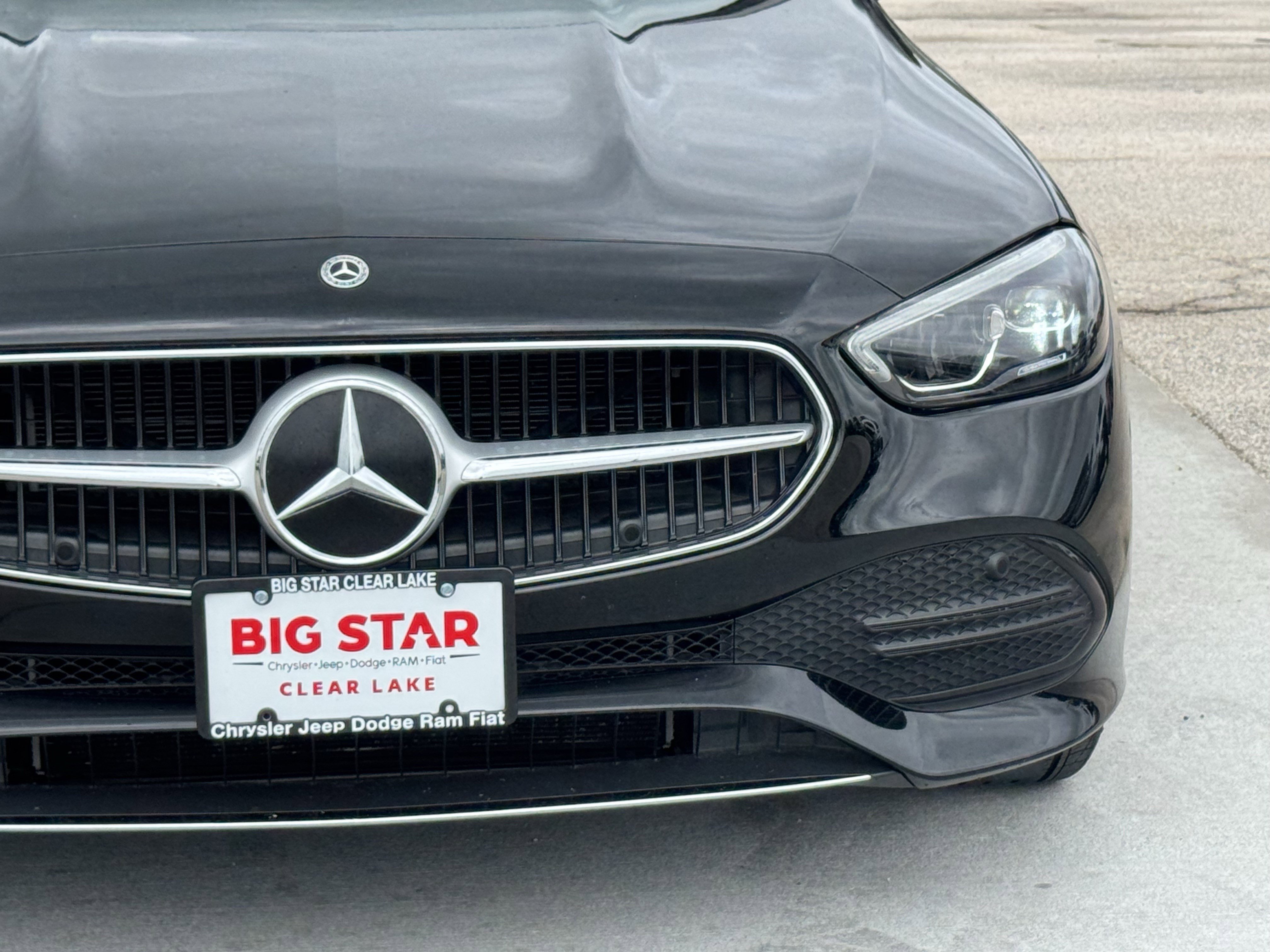 Used 2025 Mercedes-Benz C 300 4MATIC Sedan image 5