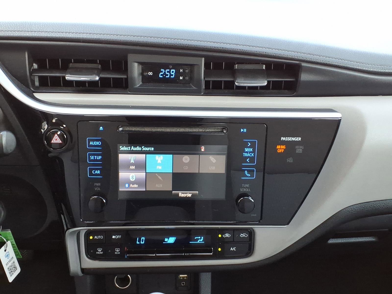 Used 2017 Toyota Corolla SE 50th Anniversary image 23