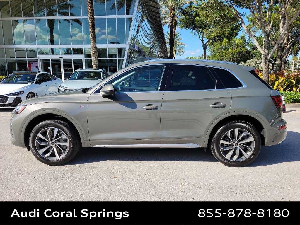 Certified 2024 Audi Q5 2.0T Premium w/ Convenience Package AWD/4WD image 11