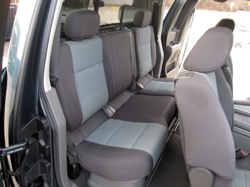 Used 2005 Nissan Titan SE AWD/4WD image 32