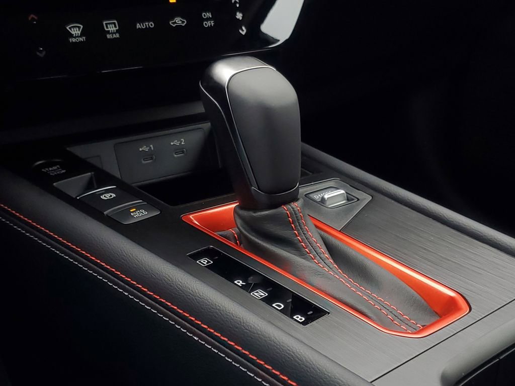 New 2025 Nissan Kicks SR image 25