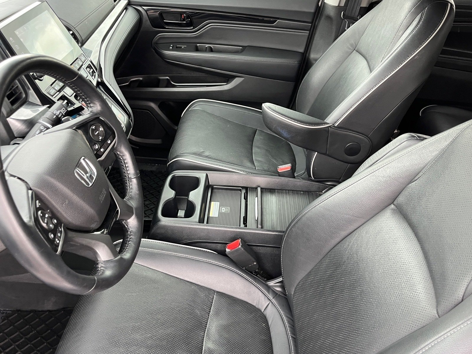 Used 2022 Honda Odyssey Elite image 17