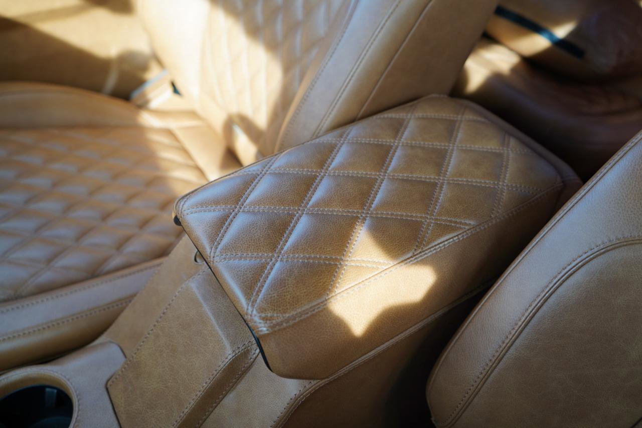 Used 2025 Ford Bronco Badlands image 67