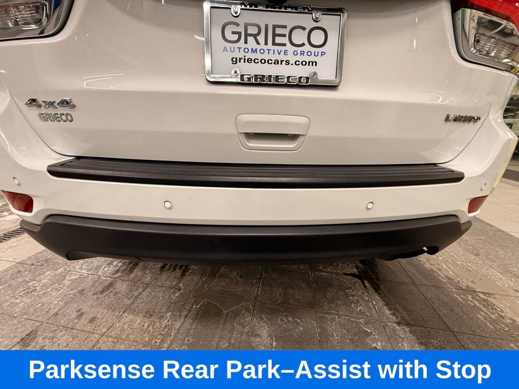 Used 2020 Jeep Grand Cherokee Laredo image 11