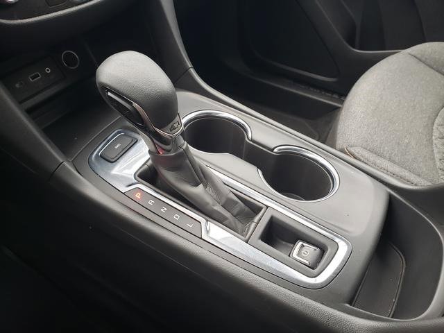 Used 2023 Chevrolet Equinox LT image 30