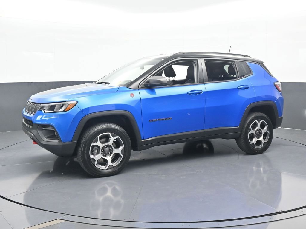 Used 2022 Jeep Compass Trailhawk image 2