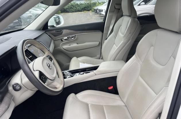 Used 2023 Volvo XC90 B6 Ultimate w/ Protection Package AWD/4WD image 5