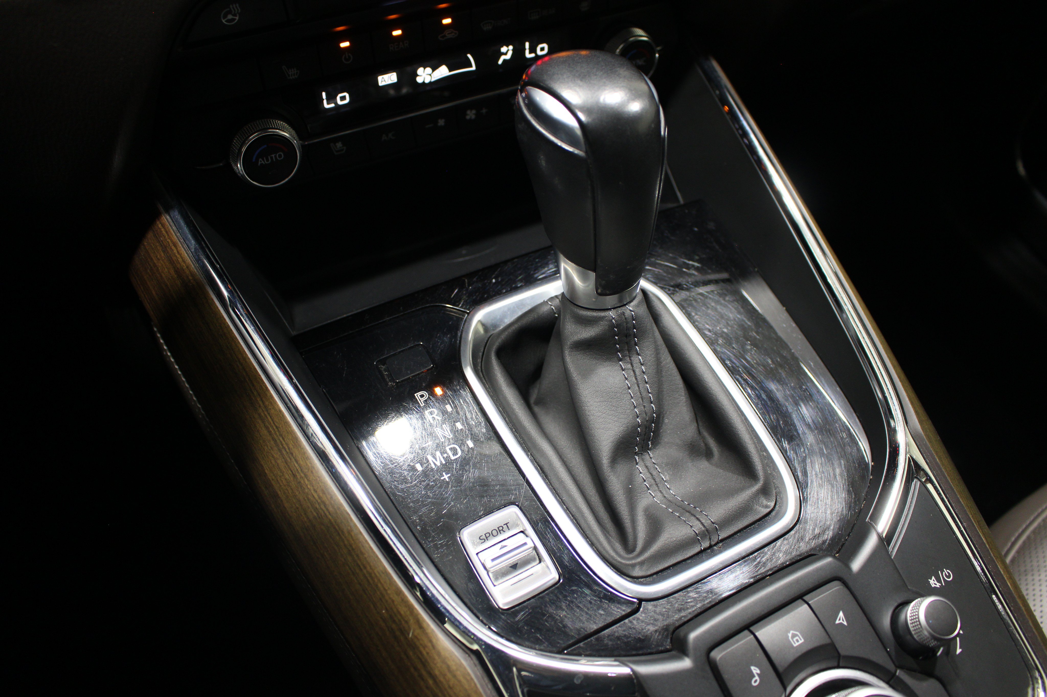 Used 2022 MAZDA CX-9 Signature AWD/4WD image 19