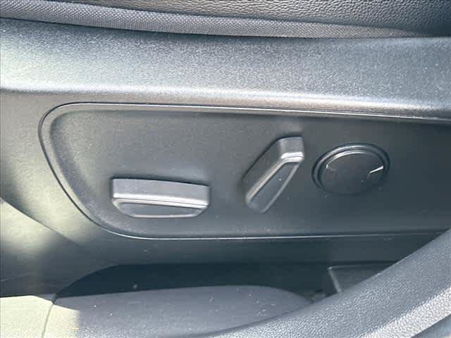 Used 2022 Ford Escape SEL w/ Technology Package AWD/4WD image 18