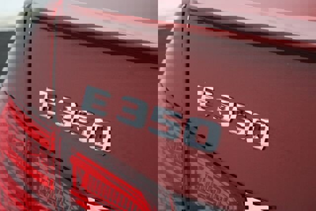 Used 2015 Mercedes-Benz E 350 4MATIC w/ Parking Assist Package image 7