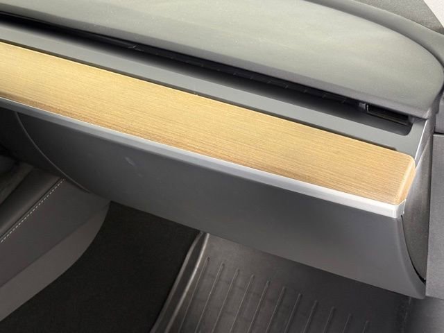 Used 2024 Tesla Model Y Long Range AWD/4WD image 34