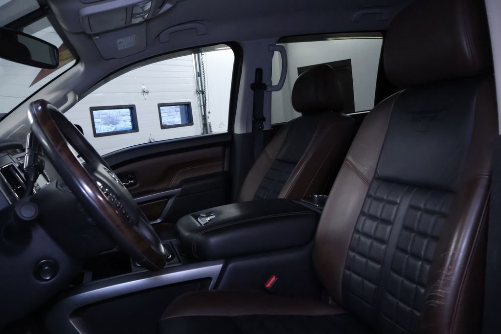 Used 2018 Nissan Titan Platinum Reserve image 14