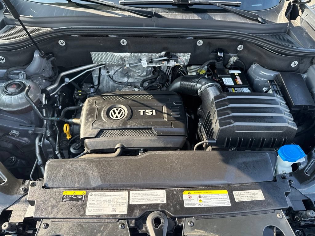 Used 2022 Volkswagen Atlas Cross Sport SEL R-Line AWD/4WD image 12