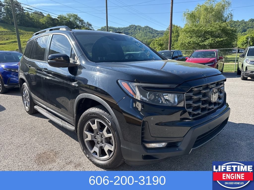 Used 2023 Honda Passport TrailSport image 6