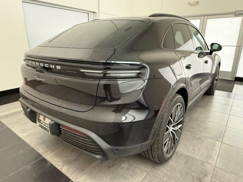 New 2026 Porsche Macan 4 Electric AWD/4WD image 7