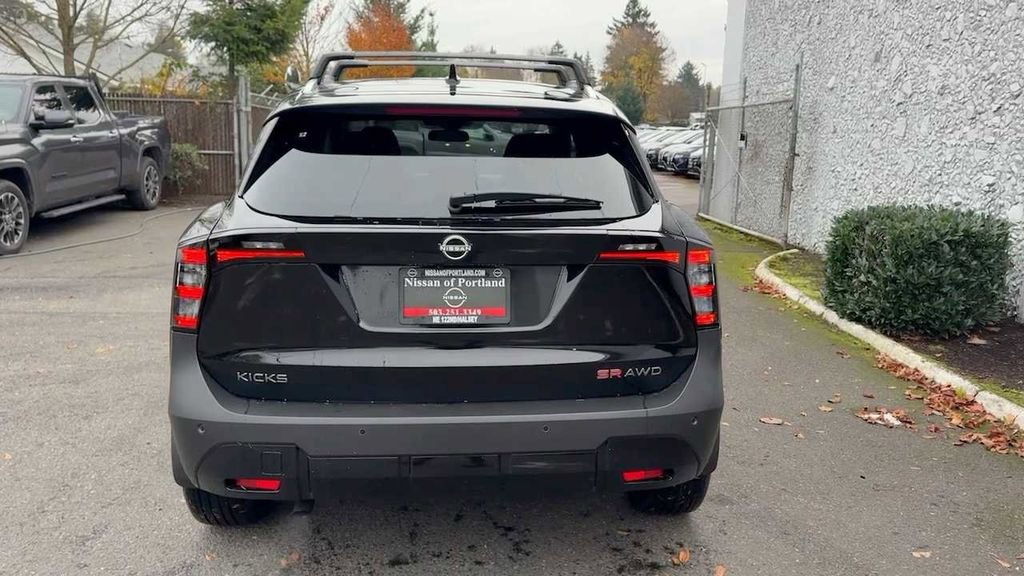 New 2026 Nissan Kicks SR w/ SR Premium Package AWD/4WD image 9